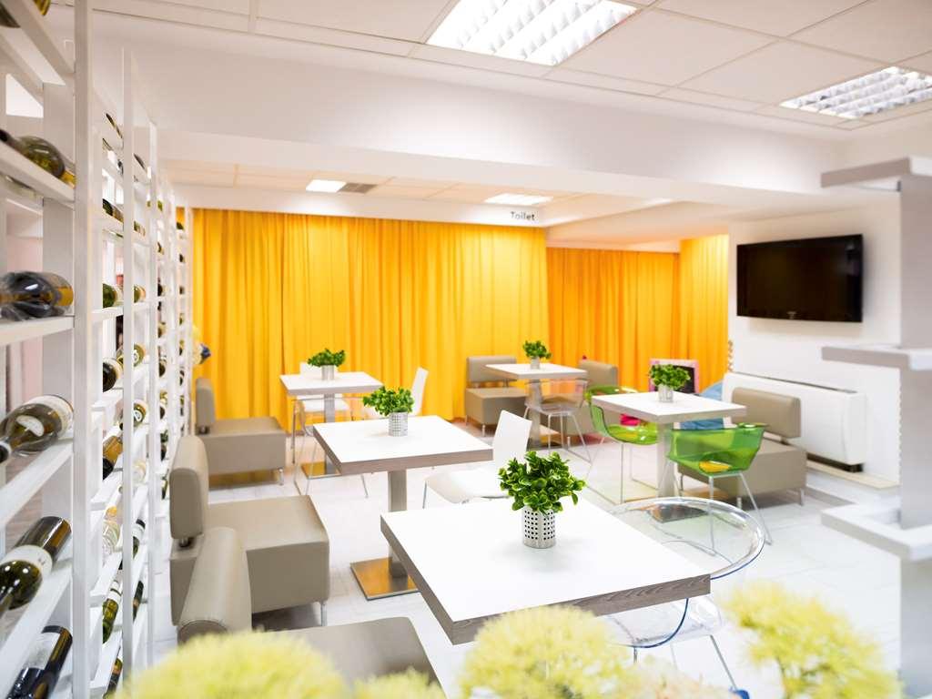 Ibis Styles Skopje Hotel Restaurant photo